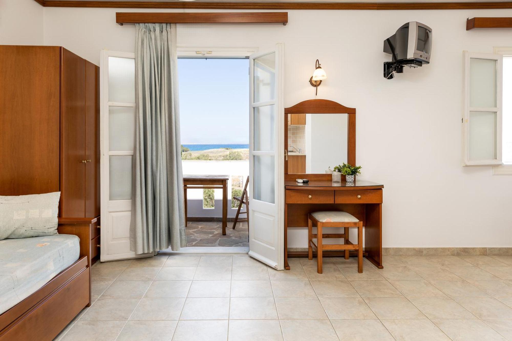Naxos Edem Studios & Apartments Naxos City Extérieur photo