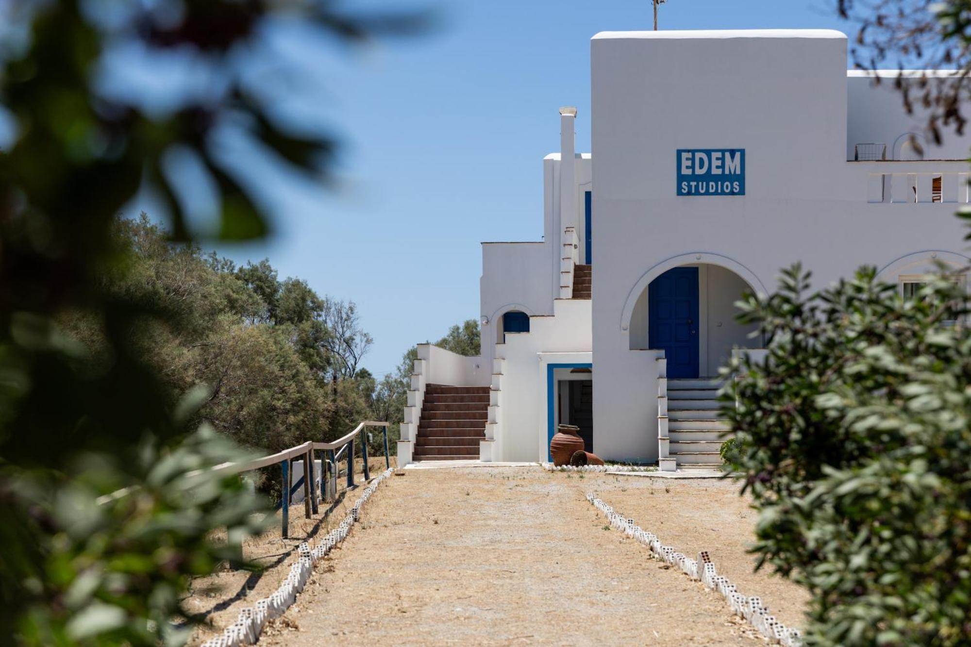 Naxos Edem Studios & Apartments Naxos City Extérieur photo